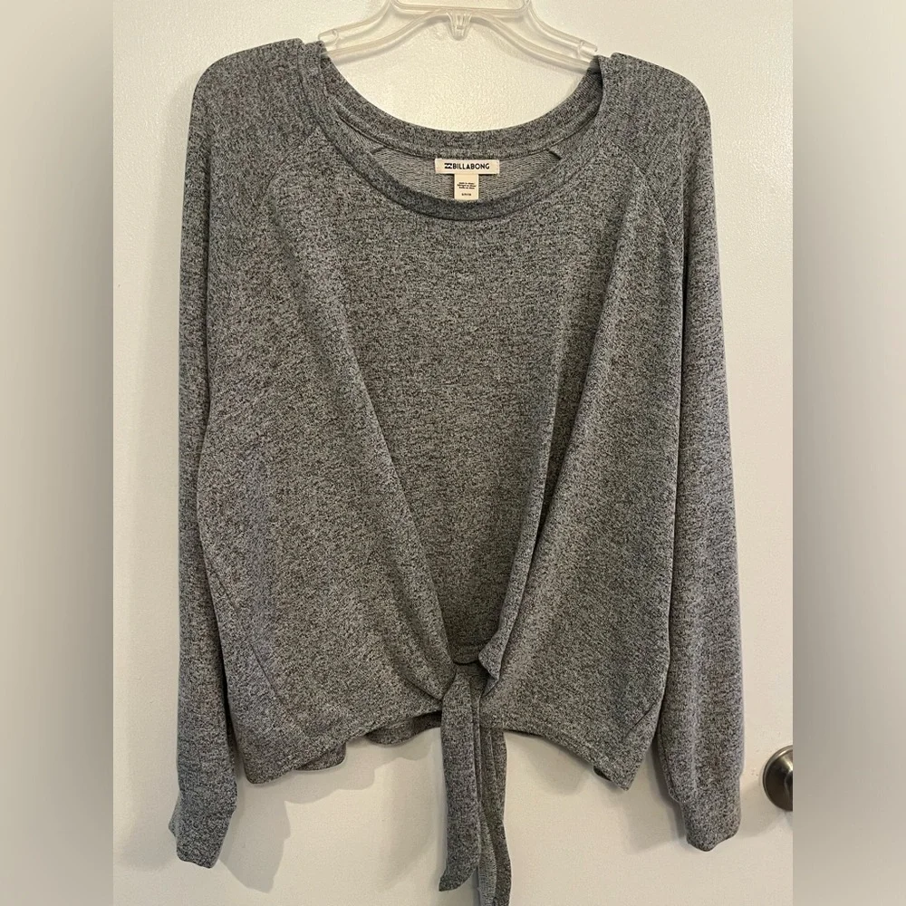 Billabong Women's Top, gray, new! oversized! - Picture 2 of 9